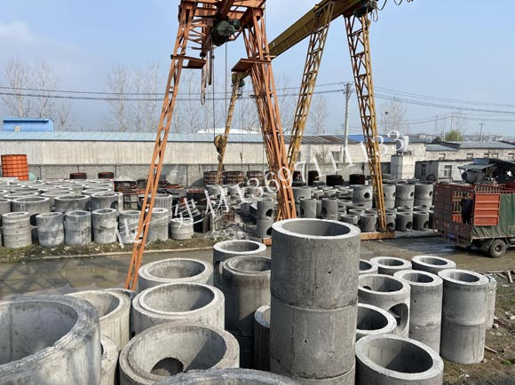 廠(chǎng)里檢查井