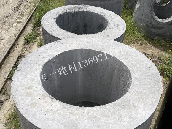 廠(chǎng)里檢查井