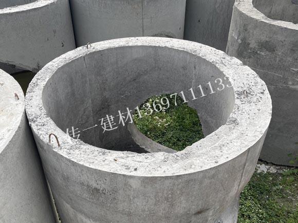 廠(chǎng)里檢查井