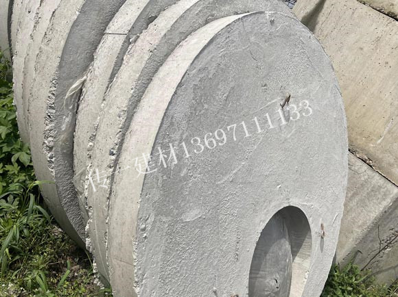 廠(chǎng)里檢查井